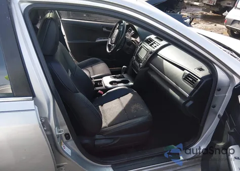 2012 Toyota Camry Se z USA, uszkodzony, nr VIN 4T1BF1FK3CU029555